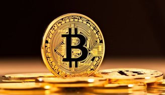در بحبوحه انتظارات بازار، قیمت بیت کوین از 105000 دلار عبور کرد