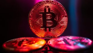 سقوط قیمت بیت کوین