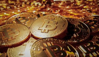 قیمت بیت کوین حوالی 78 هزار دلار متوقف شد