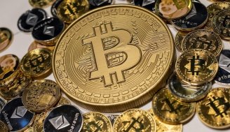 بیت کوین در معرض خطر ، زیرا ETF ها نقدینگی را جذب می کنند