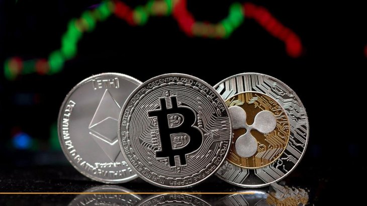 بازار رمزارزها در وضعیت محتاطانه، بیت کوین و اتریوم زیر فشار ETF ها